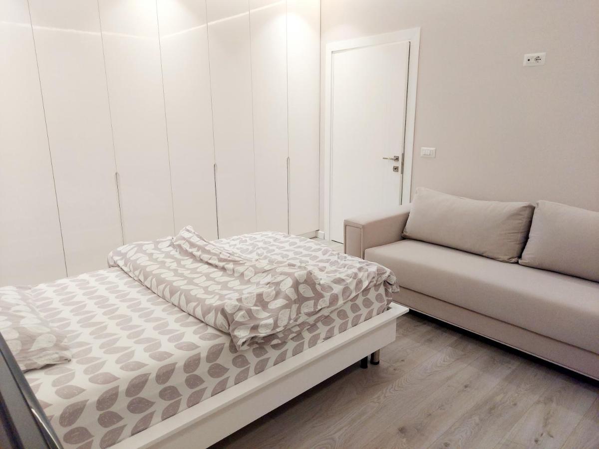 Luxurious Double Bedroom Suite Tirana Exterior photo